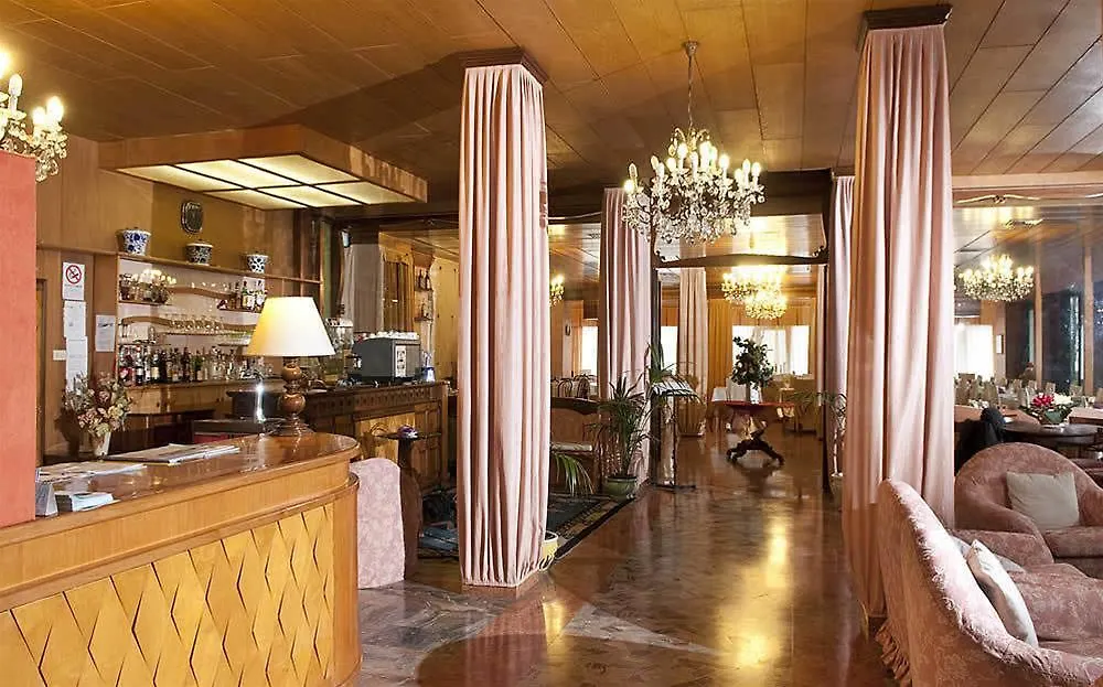 Hotel Spiaggia Marconi Rimini 3*,