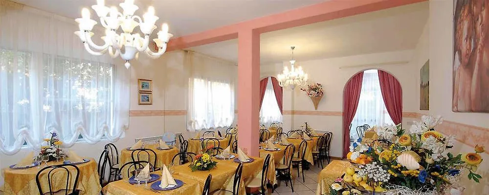 Hotel Spiaggia Marconi Rimini 3*,