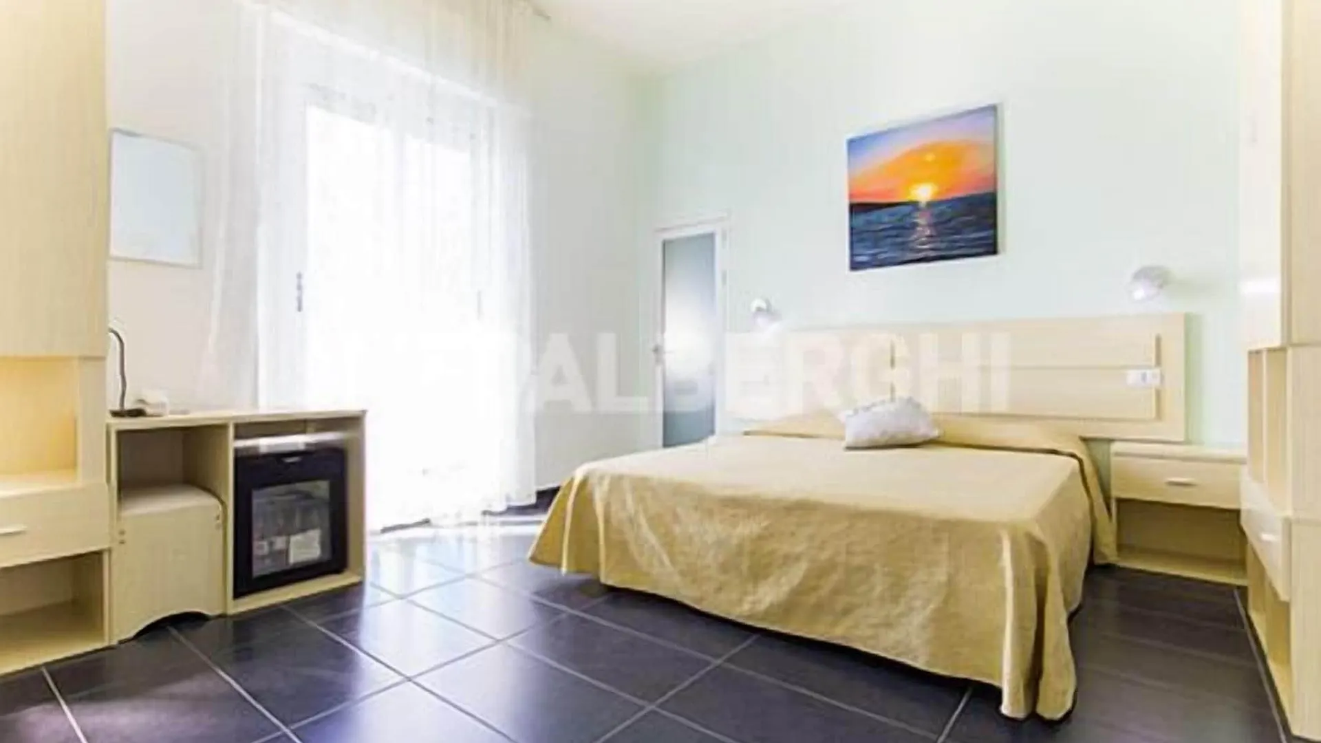 Hotel Spiaggia Marconi Rimini 3*,