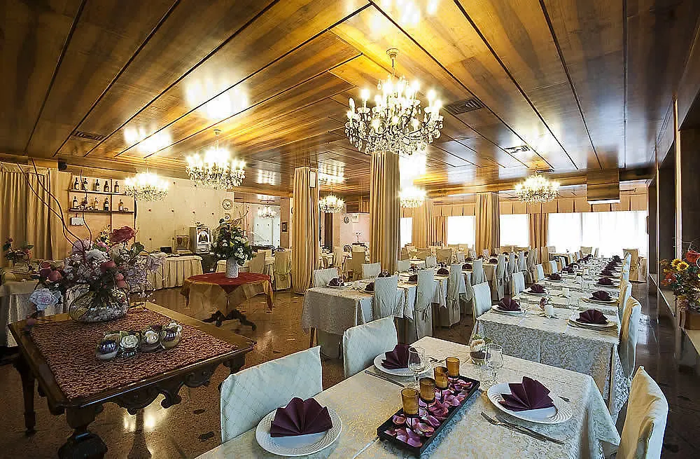 Hotel Spiaggia Marconi Rimini 3*,  Italy