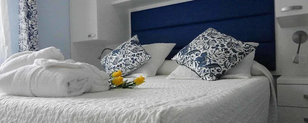 Hotel Spiaggia Marconi 리미니