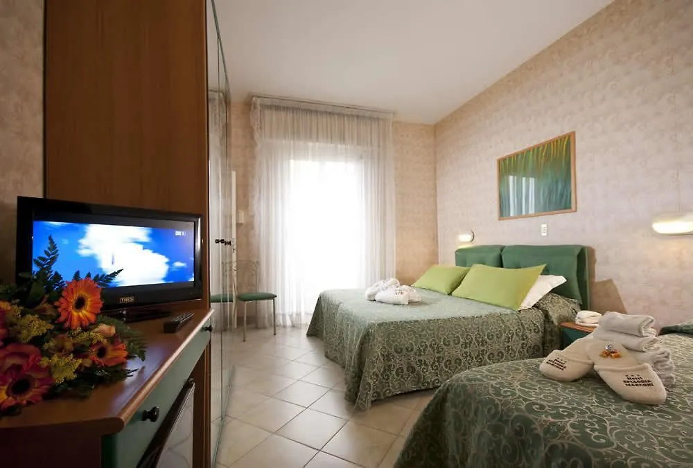 Hotel Spiaggia Marconi 리미니