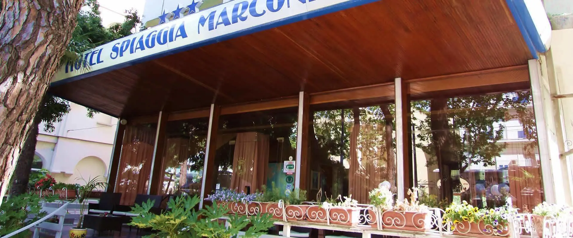 Hotel Spiaggia Marconi 리미니